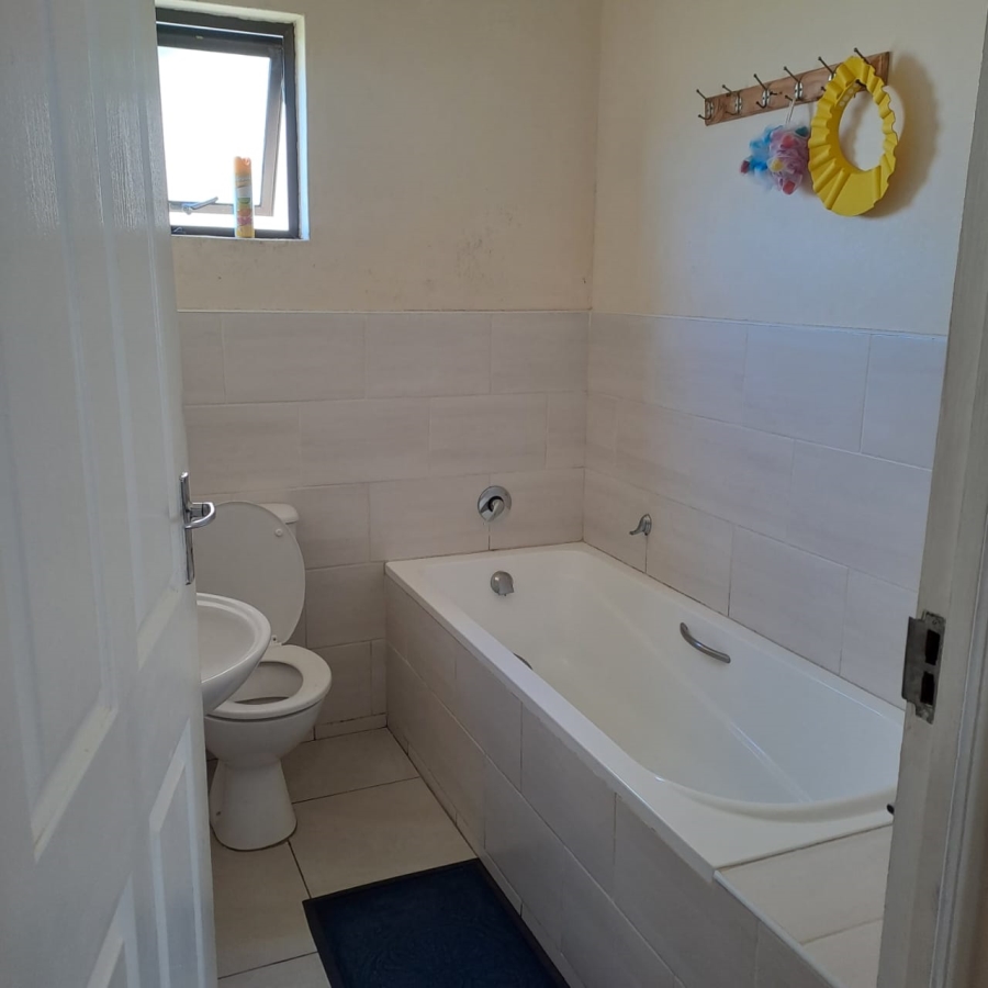 2 Bedroom Property for Sale in Graceland Eastern Cape